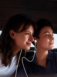 Amazon.com: Seulliya USB C to 3.5mm Audio Aux Jack Cable, Aux Cord for  iPhone, Type C to 3.5mm Headphone Car Stereo Cord Compatible with iPhone 16  Plus /15 Pro Max, Samsung Galaxy