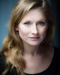 Robin Rapone's Instagram, Twitter & Facebook