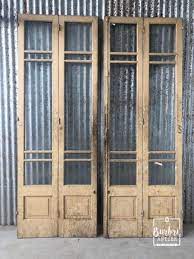 antique doors with glass set of 4 antieke set deuren met glas oude bouwmaterialen burbri deur met glas antieke deuren deur glas