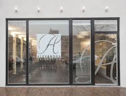 Mogeen salon in the netherlands. Beauty Salon Equipment Furniture Gamma Bross