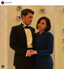 Width related image of gambar izzue islam dan isteri awin nurin. Isteri Izzue Islam Dah Hamil Ke 3 Gambar Hamil Gambar Hamil Malaysia Islam