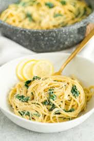 One Pot Lemon Parmesan Pasta Is A Delicious Weeknight Or Date Night In Meal The Noodles Are Cooked Right In The Bright Lemon Zested P