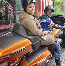 Sofort kostenlos und ohne anmeldung anfragen Biodata Cik B Anak Datuk Seri Vida Iluminasi