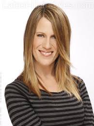 These beachy waves for long hair and oval faces are divine! Hairstyles For Long Thin Hair Oval Face Hairstyles Vip