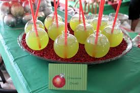 Christmas in july is here and we're gearing up for gifts, lights and all the festive eats. Christmas In July Birthday Party Ideas Photo 16 Of 42 Catch My Party