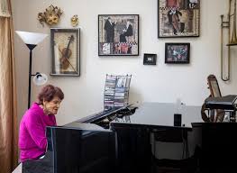 Hilton Head's jazz icon: Teri Rini's still performing amid dementia  struggle