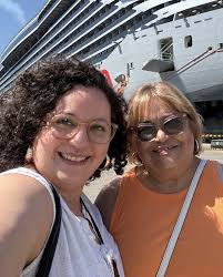 Travel Guides & Itinerary Planning