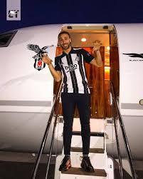 Cenk tosun 63 gol beşiktaş. Cenk Tosun Besiktas Icin Yola Cikti