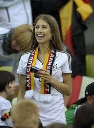Ist er das geld wert? Mats Hummels Schone Freundin Cathy Fischer Express De