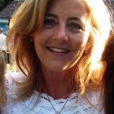 Cindy Null's Instagram, Twitter & Facebook