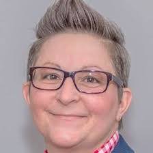 Michelle Pickard's Instagram, Twitter & Facebook