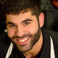 Dan Reis (@healthhausdan)