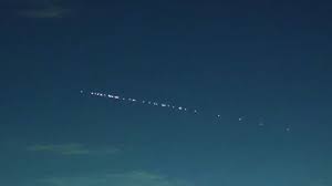 Hace instantes pasaron los 60 satélites starlink sobre argentina. Satelites Starlink De Spacex A Que Hora Es Cuando Pasan Y Como Ver Las Luces En El Cielo De Madrid As Com