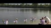 Frauen und männer tragen schlichte kleidung. Die Fremden Geschwister Russlanddeutsche Baptisten Doku 1981 Youtube