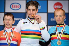 Heel belgie is in rep en roer, want zondagochtend 11 uur starten zij het wk veldrijden en wij, nederlanders, hebben een uitgesproken. Wout Van Aert Wint Beklijvend Wk Veldrijden In Zolder Veldrijden Zolder