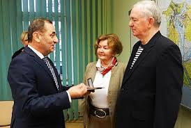 Vel diomko, pseudonim mietek, moczar, woron (kruk), ryszard, bolek (ur. Swinoujscie Iswinoujscie Pl Jerzy Porebski Oficjalnie Dolaczyl Do Grona Honorowych Obywateli