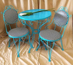 Items Similar To Vintage Metal Bistro Set 2 Chairs And Small Table Iron Teal Pa In 2020 Wrought Iron Patio Furniture Patio Furniture Makeover Metal Patio Furniture