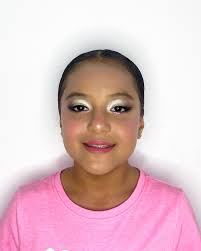 Un maquillaje muy rosa con temática de flamingo 🦩🩷 Citas únicamente por  whatsapp 834-101-3439