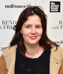 Cinelogía y cinericia : El blog de Pepe Derteano: “La bataille de  Solférino”, Justine Triet hace una introspección tragicómica vinculada al  triunfo de la soberanía popular sobre el amancebamiento dinástico.