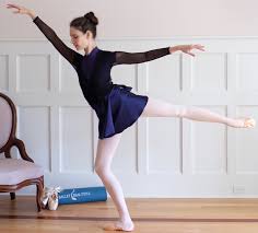 She shares her tips for making sure you are in the correct form and really feeli. Ballerina Booty Legs In 3 Quick Moves Stay Updated With Our Organic Skincare Lifestyle Blog