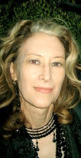 Jodi Shields's Instagram, Twitter & Facebook