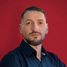 Gary Lafave's Instagram, Twitter & Facebook