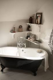 Pellmell Creations La Baignoire Sur Pieds Deco Salle De Bain Decoration Salle De Bain Baignoire Sur Pied