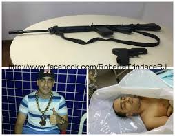 Roberta - Monitorado há um ano pela Polícia Federal, o traficante Celso  Pinheiro Pimenta, o Playboy, 33 anos, morreu após ser baleado durante  confronto com agentes da Coordenadoria de Recursos Especiais (Core)