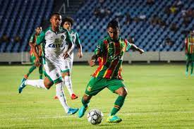 Rádio gama esportiva was live. De Virada Goias Supera O Sampaio Correa Fora De Casa Lance