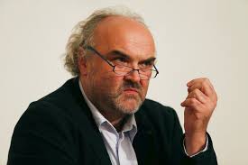 GALERIE: Zeman opět překvapil: Profesorem jmenoval Jana Eichlera, dříve to  odmítal. Spor řešil i soud