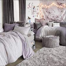 Dorm Room Ideas Moving In On Campus But Aren T Sure How To Decorate Your Dorm Room Here Are 15 S College Dorm Room Decor Dorm Room Designs Purple Dorm Rooms