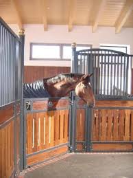 Aux portes de nantes pensions : Epingle Par Phillie Latour Sur Ideas For The Barn Ecuries De Luxe Grange De Reve Ecurie