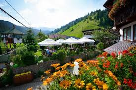 Moieciu, sat moieciu de sus, str. Vezi Galeria Fotografica Pentru Pensiunea Nicoleta Situata La Moeciu De Sus In Judetul Brasov Rucar Bran Moeciu