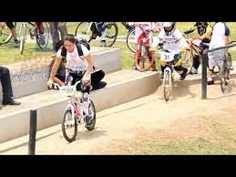 La impresionante mariana pajón demostró cómo un atleta se cae, se lesiona, vuelve y gana. Taller Mariana Pajon En Peru Under My Wings Red Bull Youtube