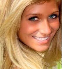 Amanda Caudill (@AmandaShoppy)