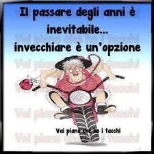 Condividi Questa Divertente Vignetta Per Il Buon Compleanno Con La Signora Sulla Mo Buon Compleanno Divertente Buon Compleanno Buon Compleanno Amico Divertente
