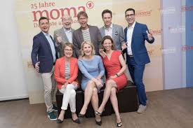 Zumindest erkundigt sich die moderatorin flüsternd beim experten wie es denn um den beischlaf als einschlafhilfe stehen würde. Mitarbeiter Streik Ard Und Zdf Konnen Morgenmagazin Nicht Live Senden