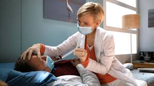 In aller Freundschaft: Folge 903: Ungeklärtes (S23/E24) - hier anschauen