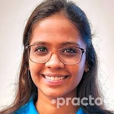 Sayali Chavan's Instagram, Twitter & Facebook