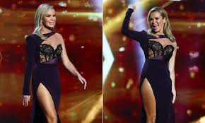 See more ideas about amanda holden, holden, amanda. Amanda Holden Responds To Reports That High Slit Dress Has Caused Over 800 Ofcom Complaints Hello