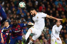 The rain is coming down really hard, and you wonder if it's affecting balance and obscuring vision. Real Madrid Vs Barcelona En Vivo En Directo Ver Aqui Horarios Y Canales Online Tv Gratis Via Espn Y Movistar Por Clasico De Espana 2021 Futbol Internacional Depor