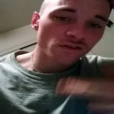 Darcy Retchless's Instagram, Twitter & Facebook