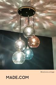 We would like to show you a description here but the site won't allow us. Ilaria Suspension Multiple 5 Ampoules Verre Teinte Multicolore Et Laiton Salle A Manger Verre Idee Luminaire Salon Suspension Boule Verre