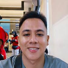 Who is building a course or coaching program in 2025? What platform are you  using?