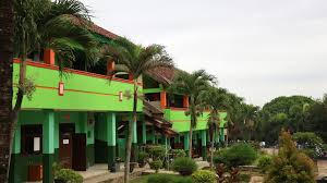 Machine wash cold with similar colors, delicate cycle. Sejarah Sekolah Smk Negeri 8 Bandar Lampung