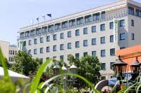 The venue is placed in the centre of berlin, a stroll away from the subterranean berlin story bunker museum. Holiday Inn Express Berlin City Centre An Ihg Hotel Berlin Updated 2021 Prices