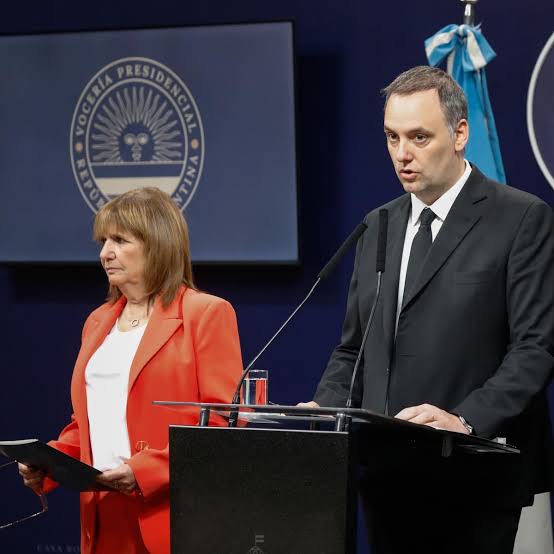 El Gobierno envía señales de que Adorni tiene las horas contadas para  evitar que sesione el Senado - LA NACION
