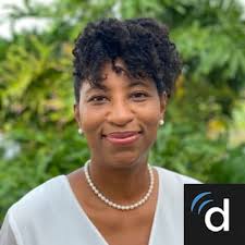 Deanne Collier's Instagram, Twitter & Facebook