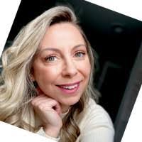 Mandy Braunstein's Instagram, Facebook & TikTok