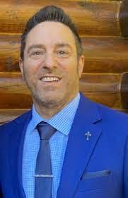 Mitch Castellani's Instagram, Twitter & Facebook